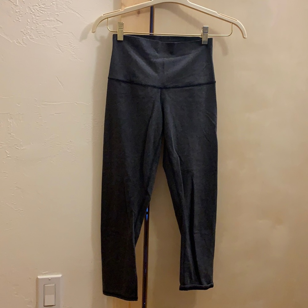 Lululemon high waist gray capris